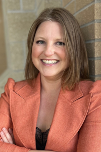 Elisabeth Curtis headshot