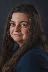 Headshot Larisa McOmber