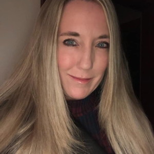 Karina Headshot 300 x 300