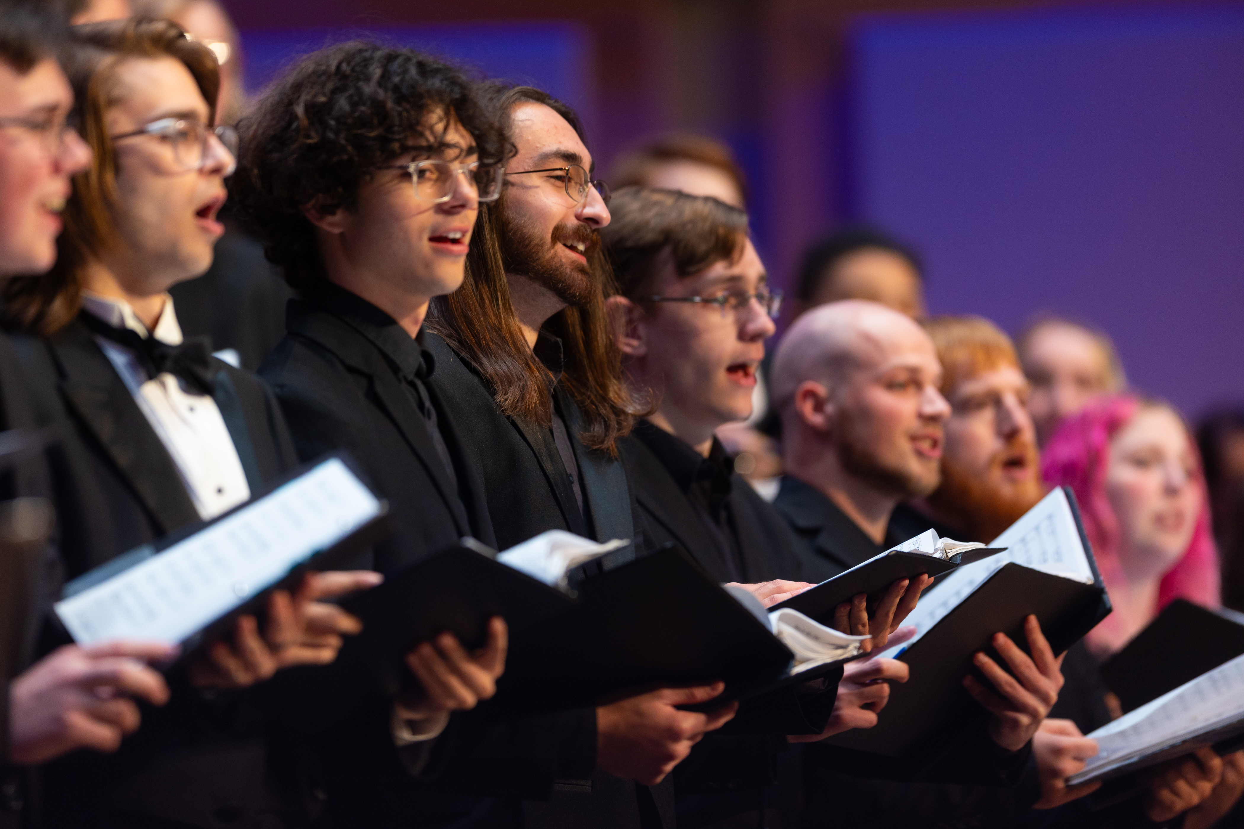 Slngers in a choir
